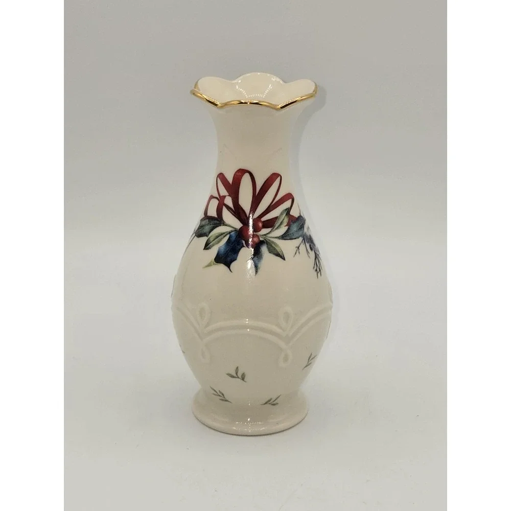 Lenox Winter Greetings Bud Vase Catherine McClung Holly Ribbon‎ Gold Trim 5